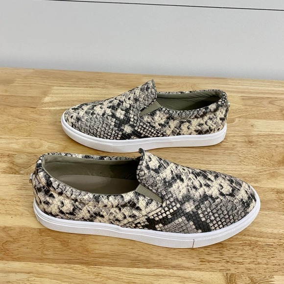Steve Madden Ecentric Snake Print Slip On Comfort Walking Sneakers Size 8.5 - Picture 7 of 11